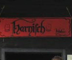 Vor dem Wirtshaus zum "Harnsich" 