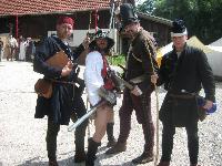 Vier der Fünf Vier Drei Weisen - Eine starke Truppe!